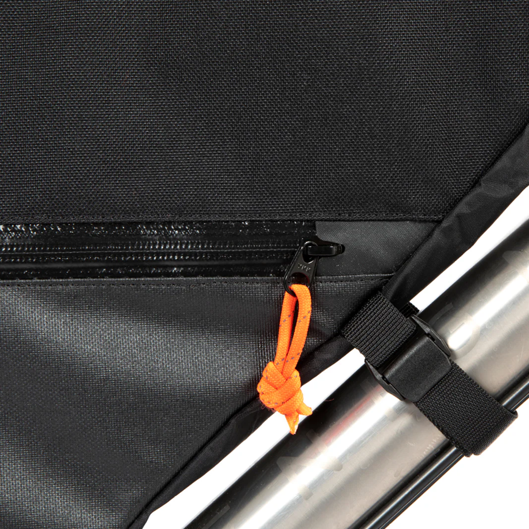 Full Frame Bag - Medium (7.5 Litres) - Image 3